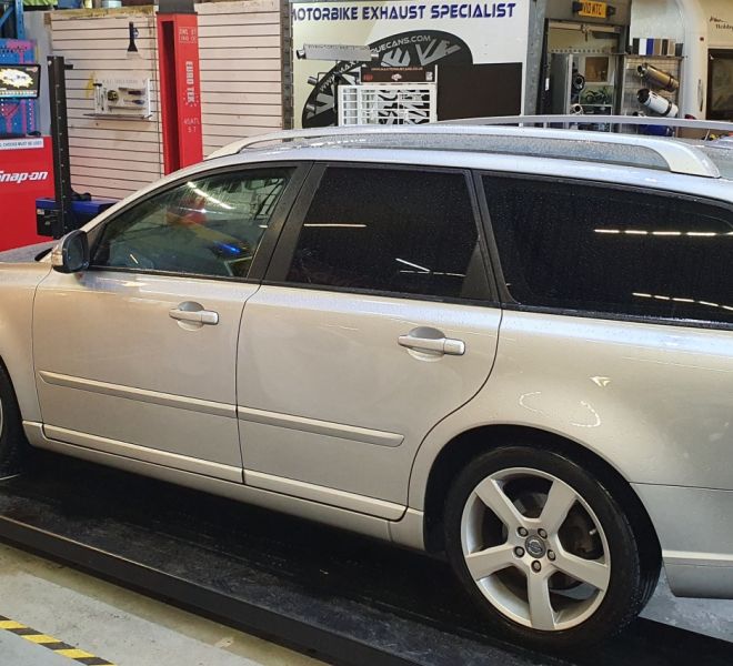 MOT-Bay-and-Service-Centre-at-Max-Torque-Cans-Burscough-Lancs